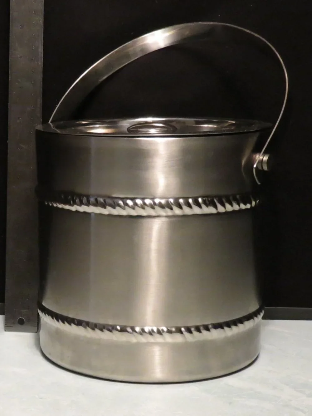 Insulated Metal Ice Bucket with Lid & Tongs